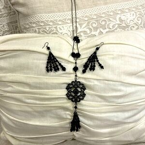 White House Black market necklace with pendant and earrings